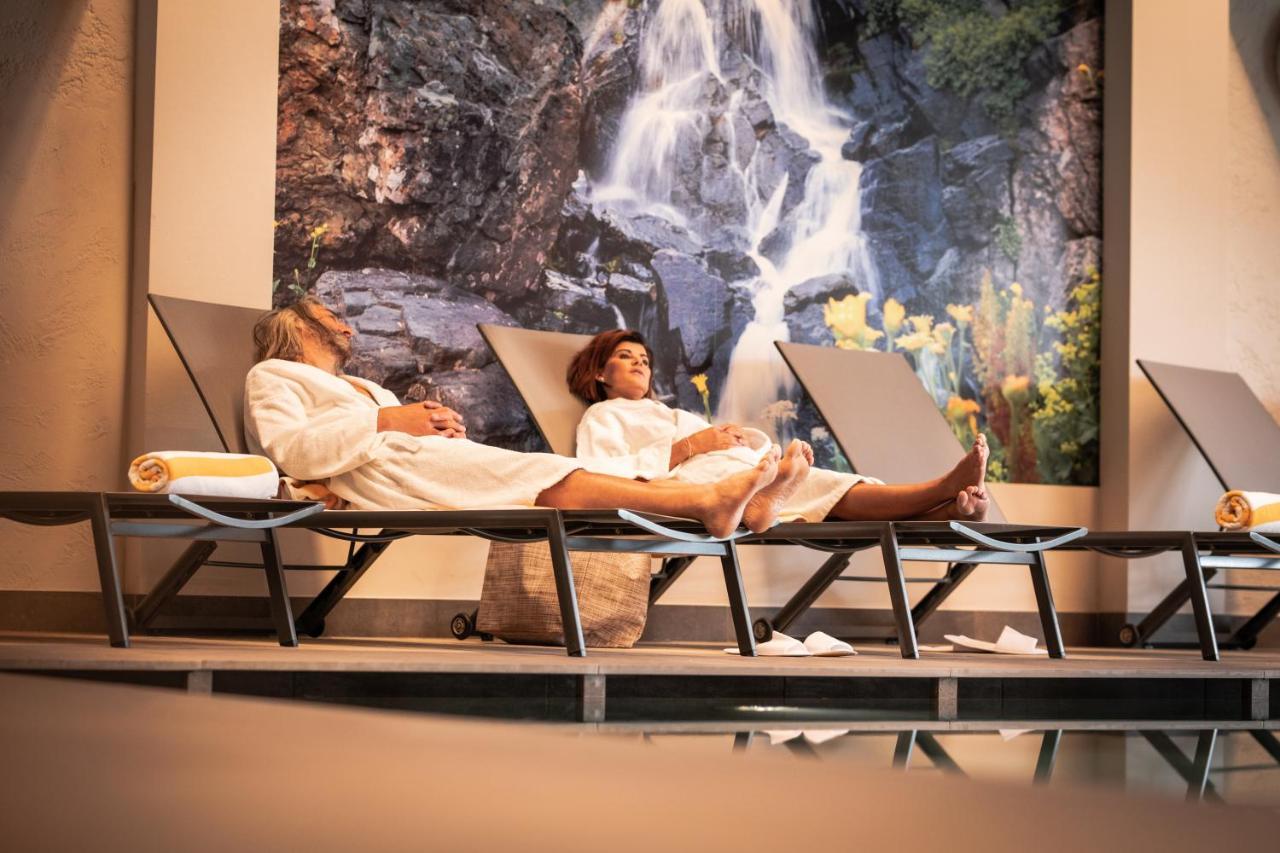 Hotel Gissbach Brunico Ngoại thất bức ảnh