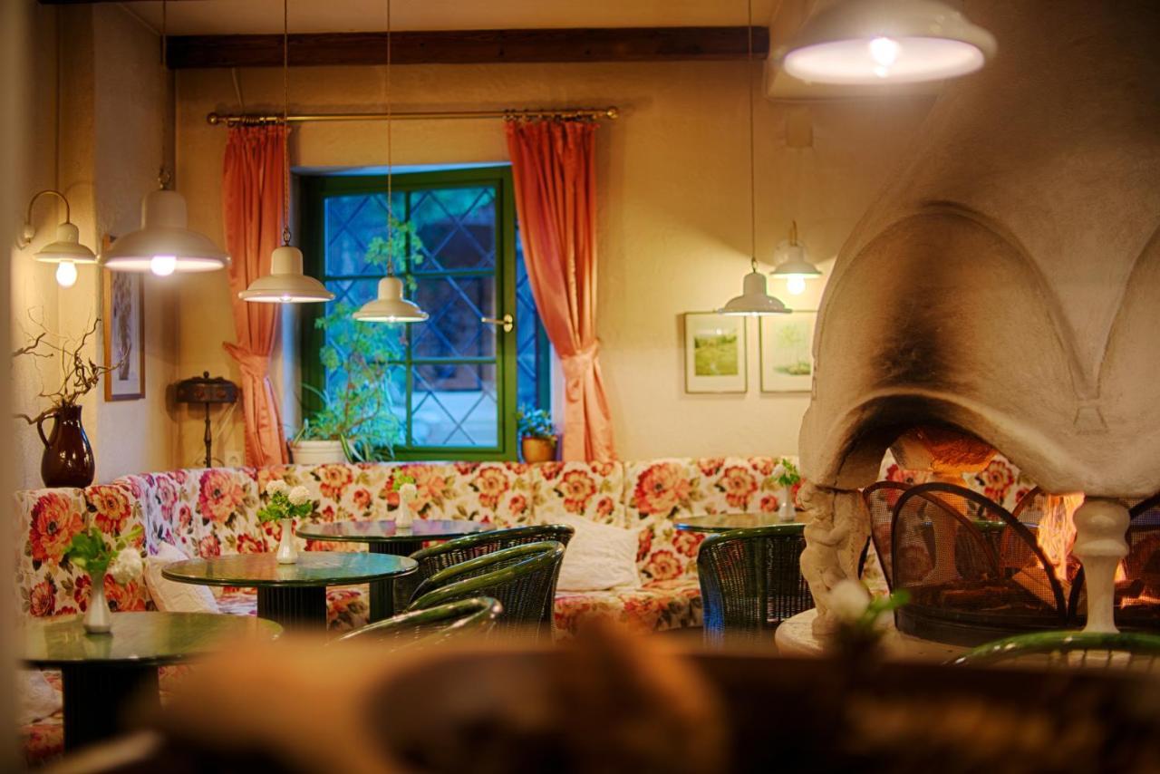 Hotel Gissbach Brunico Ngoại thất bức ảnh