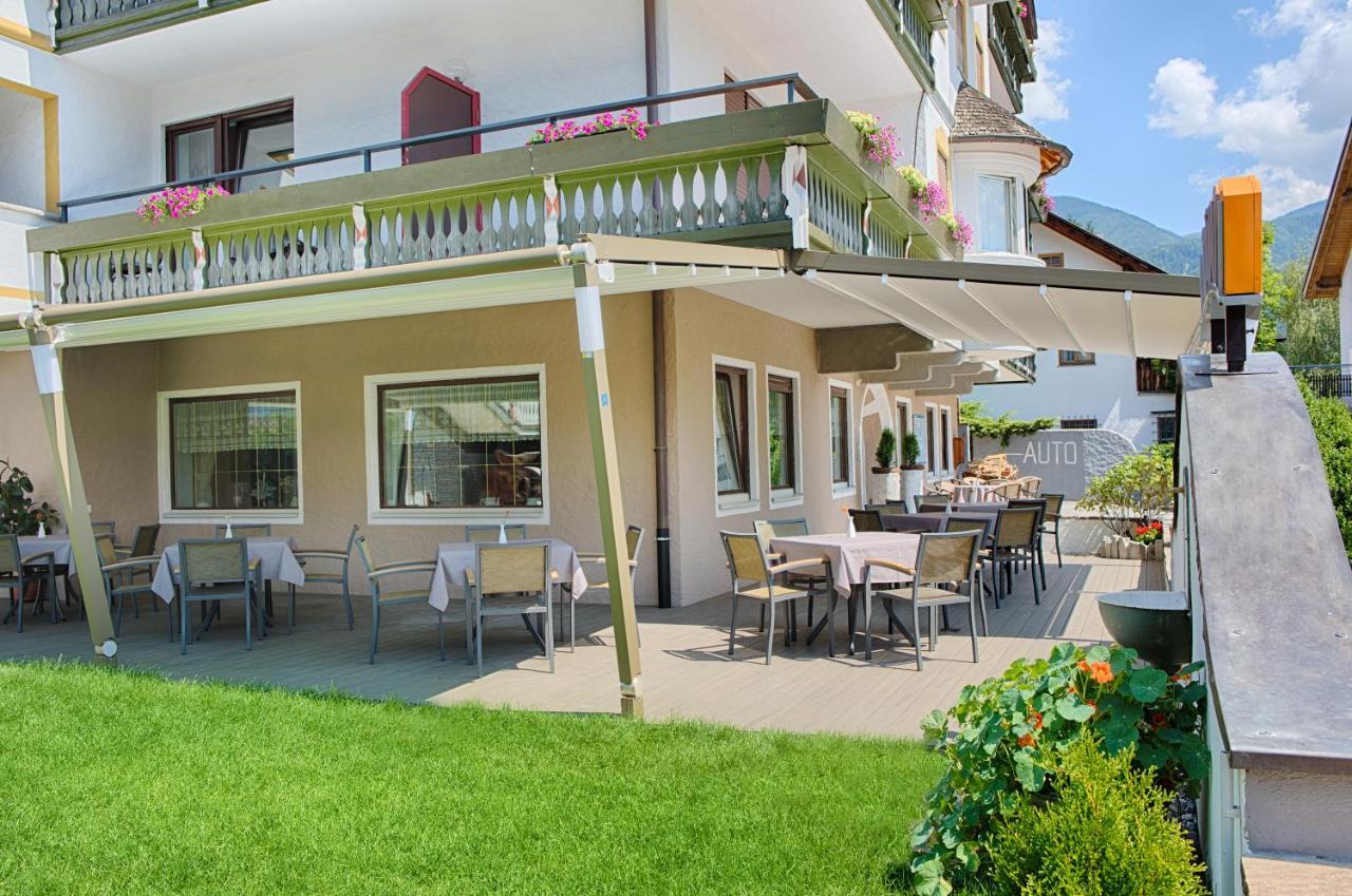 Hotel Gissbach Brunico Ngoại thất bức ảnh